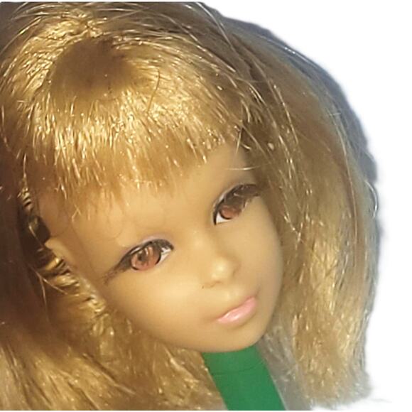 A Vintage Lot of Barbie  & Friends Heads - Picture 3 of 16